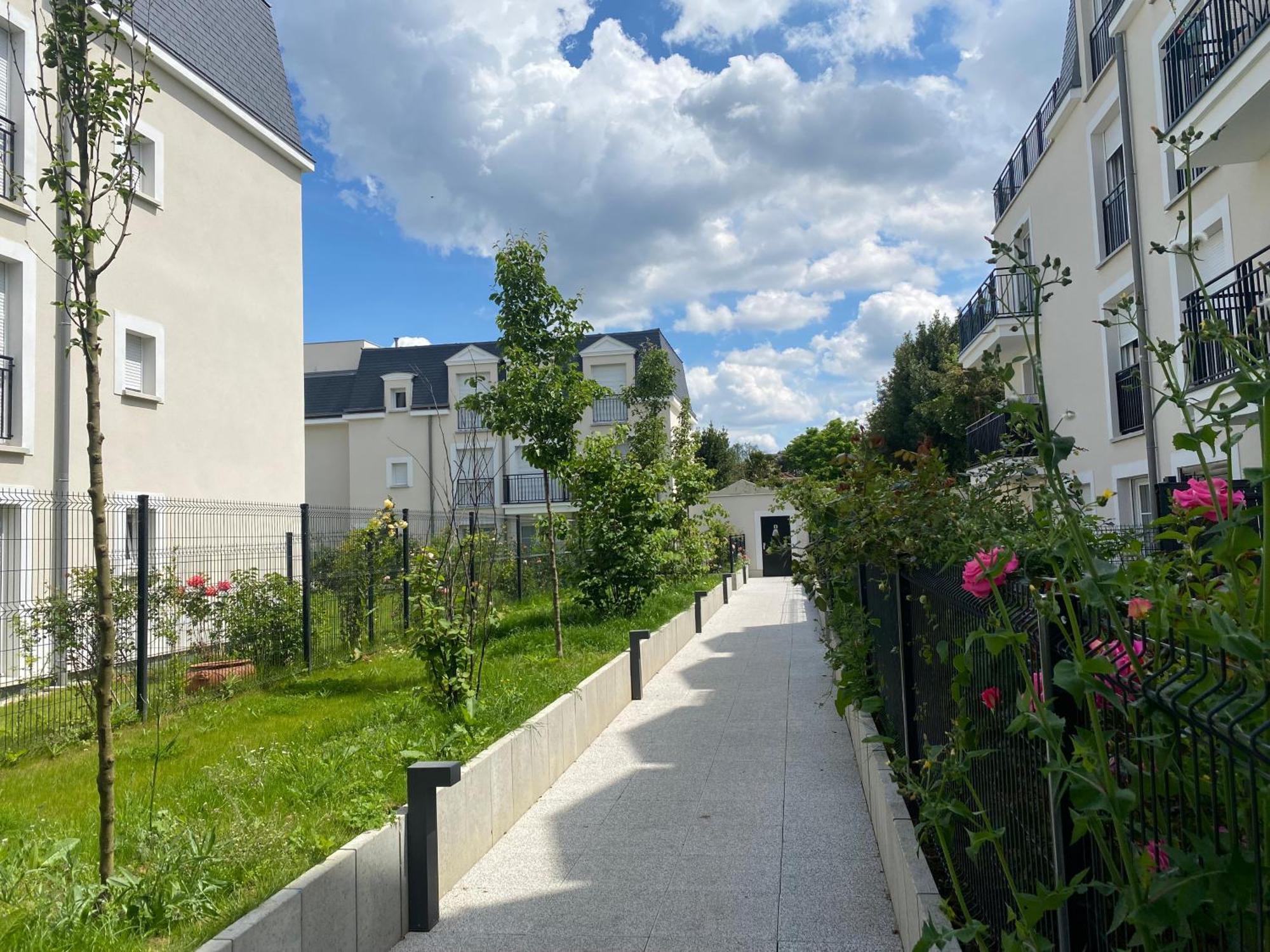 דירות Le Chic De Villiers Sur Marne מראה חיצוני תמונה